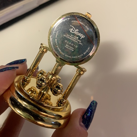 Mickey Mouse Clock - Picture 3 of 3